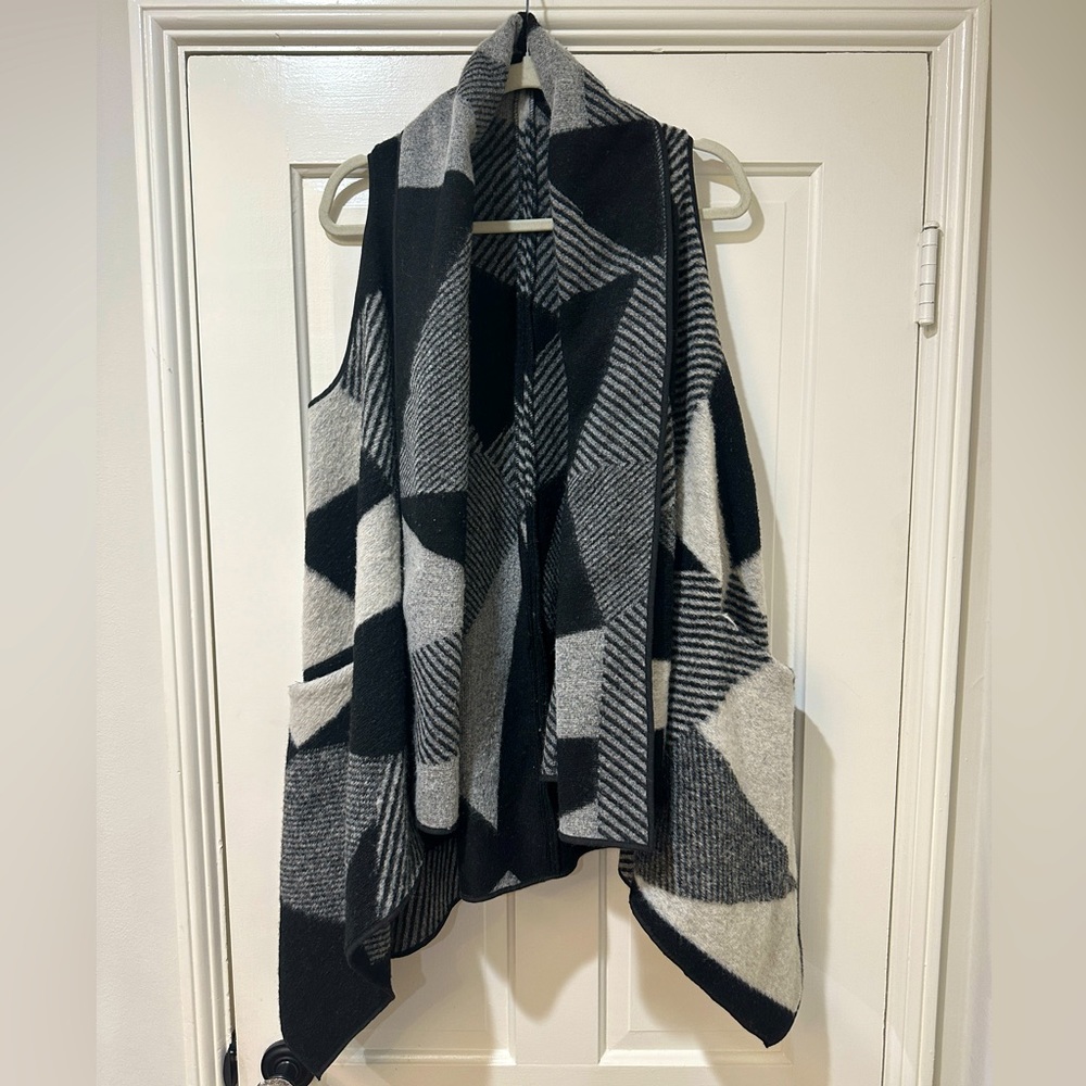Cejon plaid wool blend sweater vest shawl wrap geometric